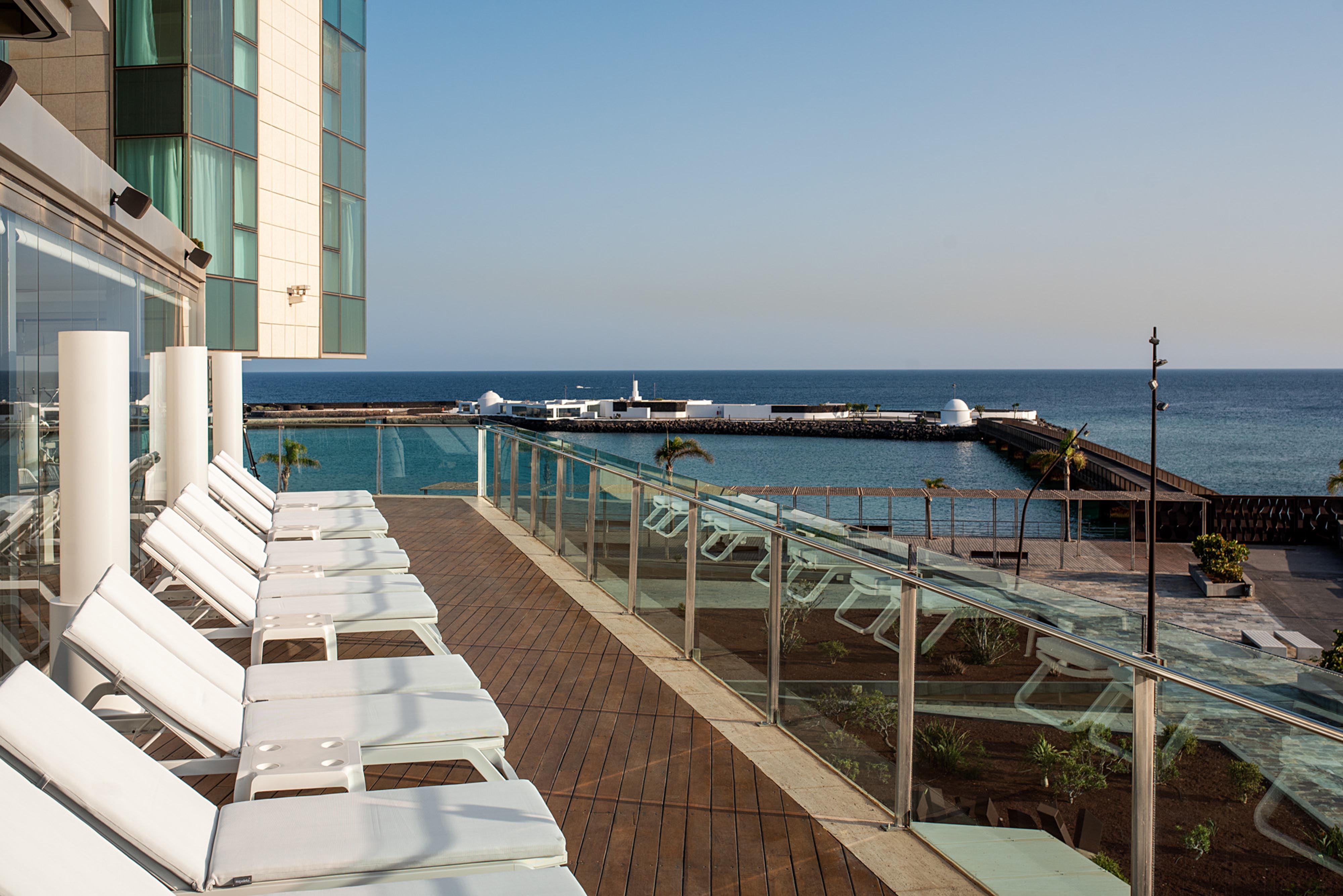 Arrecife Gran Hotel&Spa Arrecife (Lanzarote) Exterior foto View of the port of Limassol