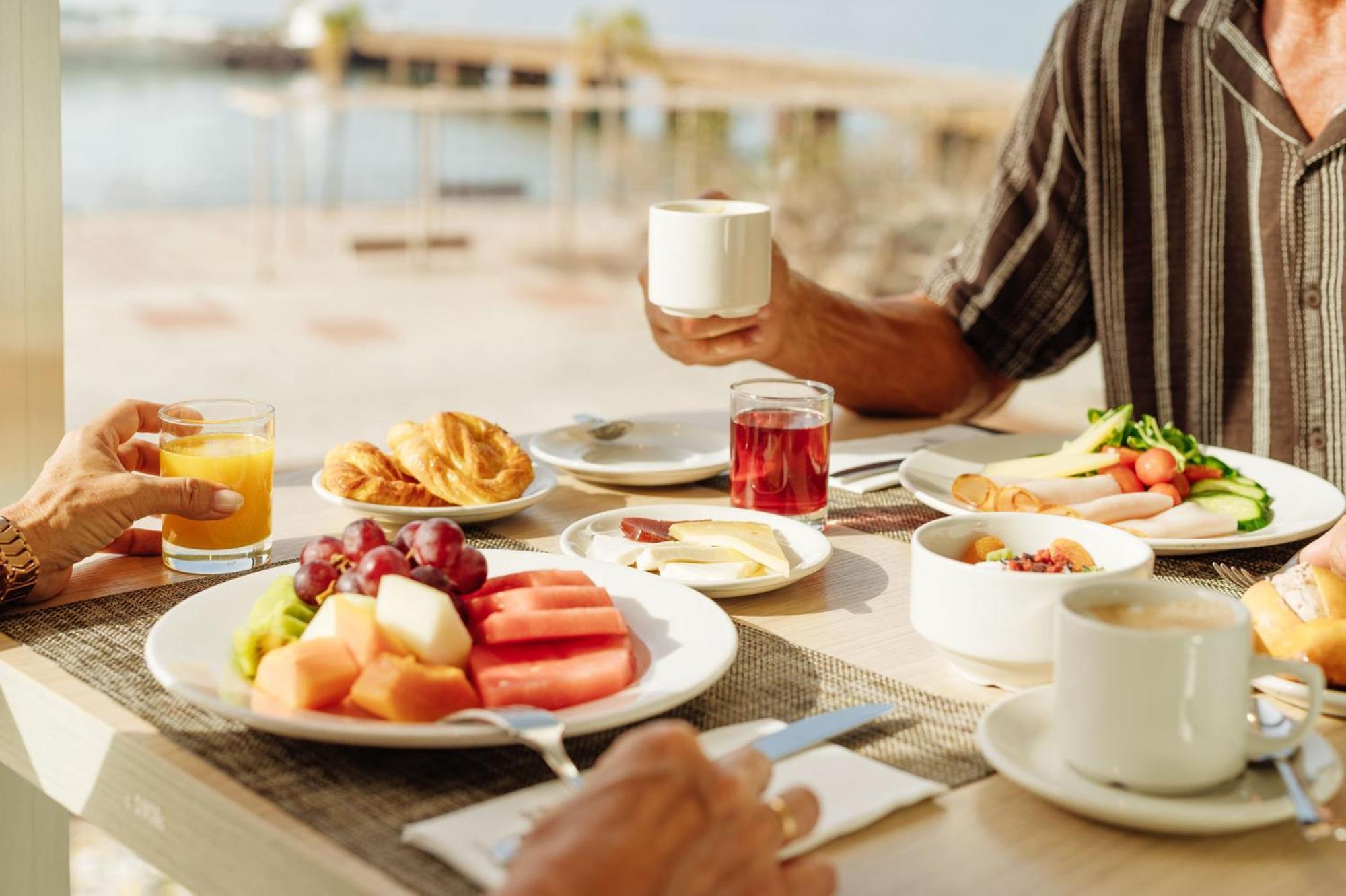 Arrecife Gran Hotel&Spa Arrecife (Lanzarote) Exterior foto A breakfast buffet